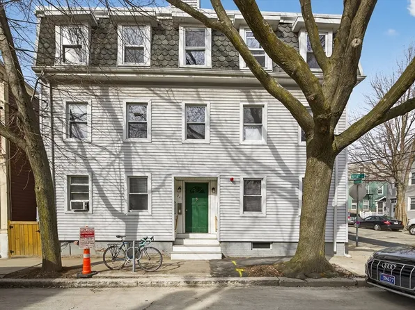 241 Hurley St APT 1, Cambridge, MA 02141