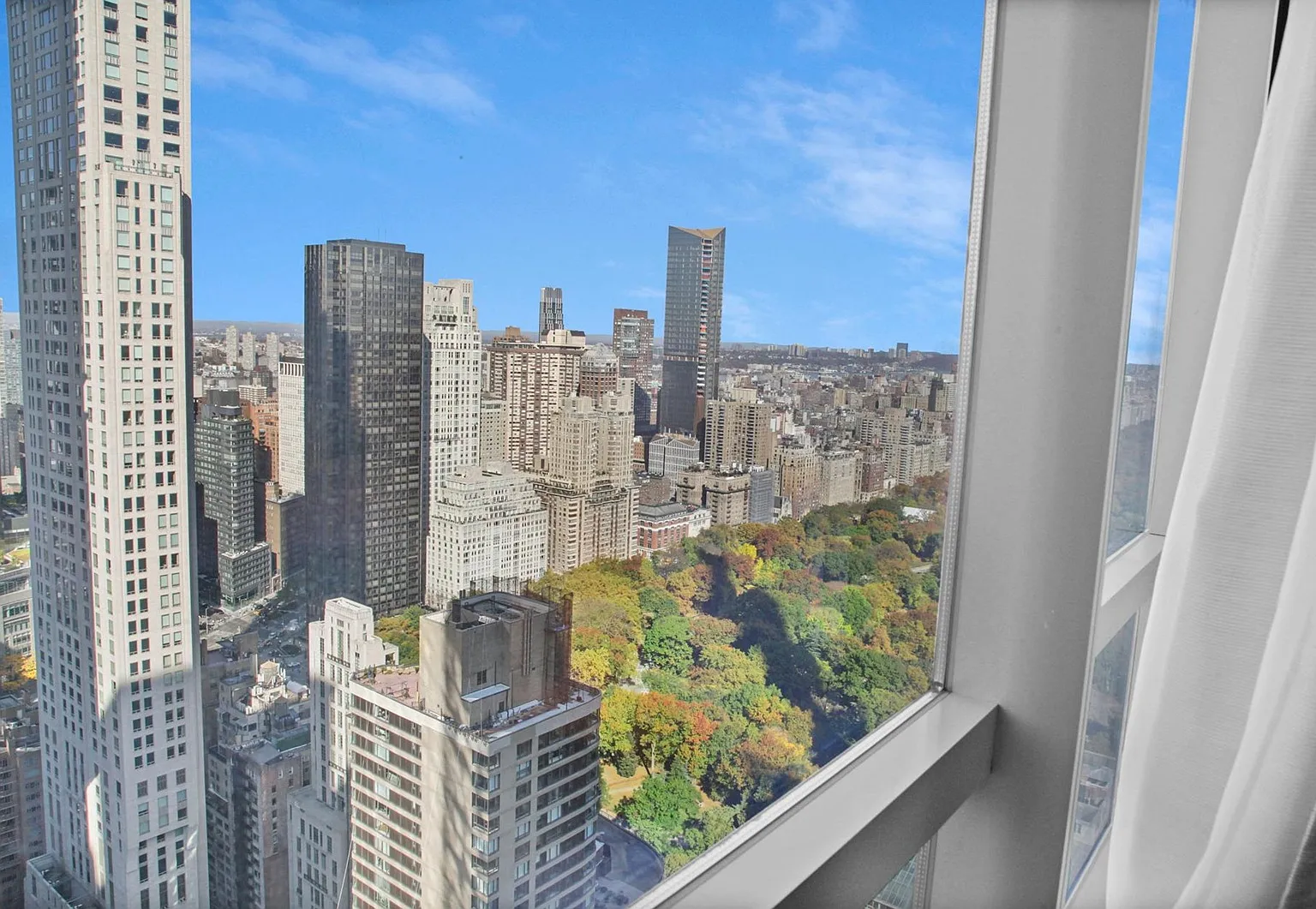 157 West 57th Street — Photo 2
