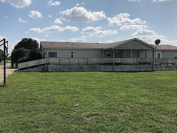 3rd image of 1576 E County Road 54