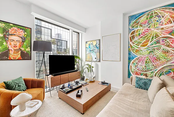 Rented by CITY SPHERE | media 43