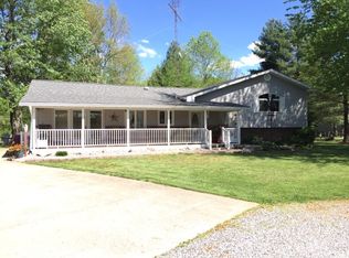 206 N 2nd St, Johnsonville, IL 62850