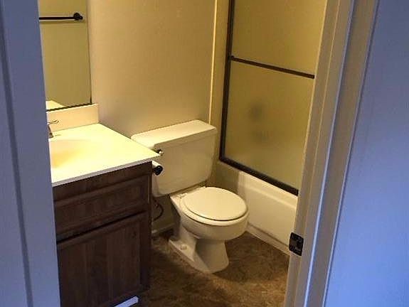 4th image of 2247 W Dakota Ave APT 109