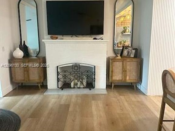 4th image of 4385 SW 13th St #4385