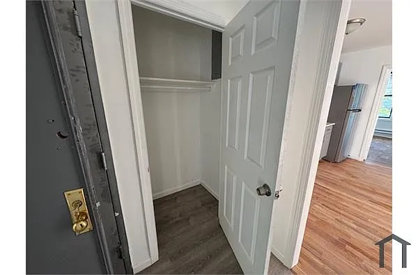 Building Photo - 1251 Morrison Ave #2F