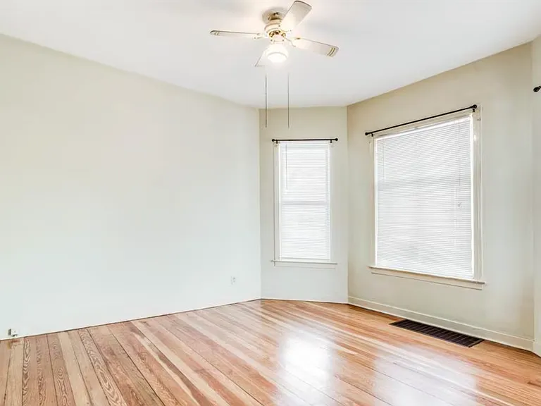 2430 Military St #2 — Photo 14