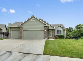 815 S Sunset Cir, Andover, KS 67002