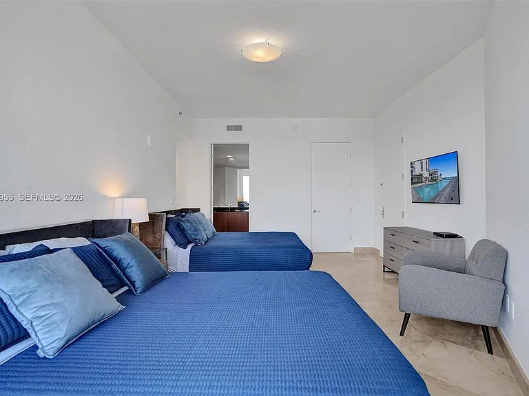 16001 Collins Ave #805 — Photo 27