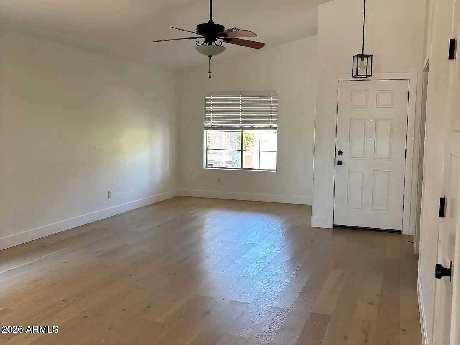 4 bed, 2.0 bath, 2030 sqft, $3,000 — Photo 3