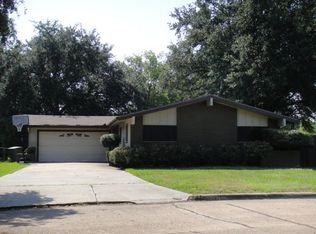 5258 15th St, Port Arthur, TX 77642