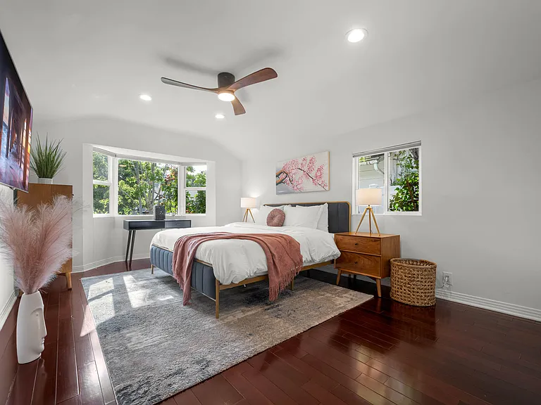 6714 Blucher Ave — Photo 49