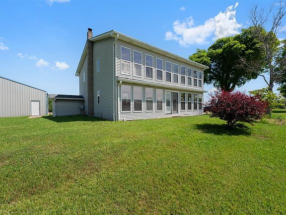 2nd image of 2327 Meng Rd