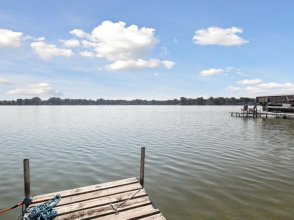 4th image of 51174 N Shore Dr