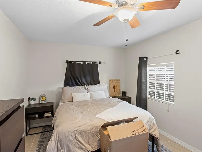 4215 W Bay Vista Ave — Photo 10