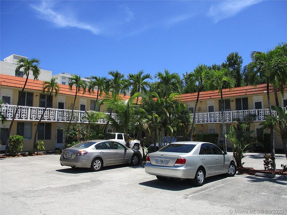 1st image of 441 Collins Ave APT 22