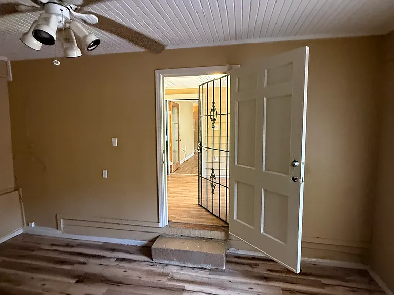 805 Alvaredo St — Photo 14