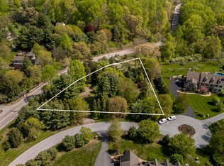 18 Penn Dr, West Chester, PA 19382