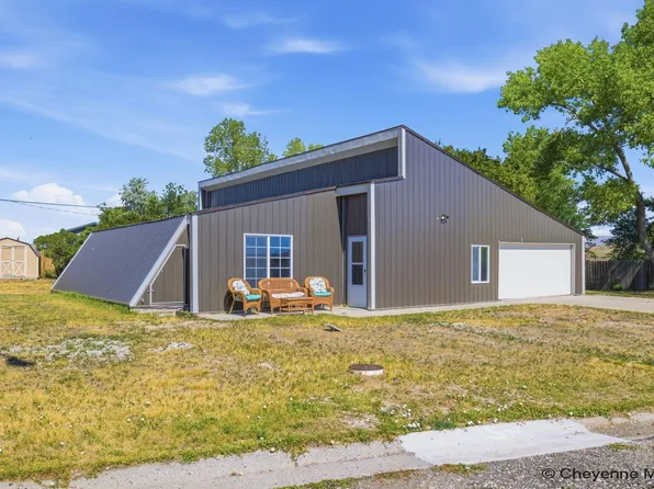 526 N Warren Ave, Glendo, WY 82213