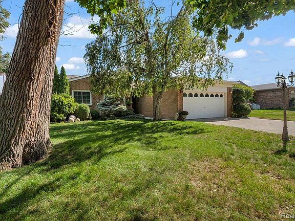 3rd image of 28046 Dowland Ct