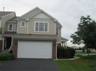 345 Larsdotter Ln, Geneva, IL 60134