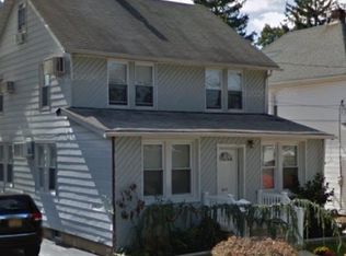 873 Court Rd, Franklin Square, NY 11010