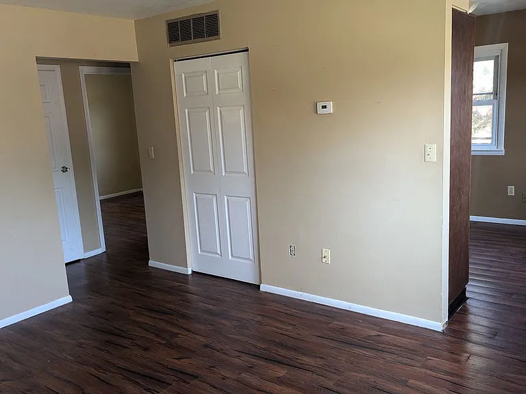 107 Parkridge Pl — Photo 2