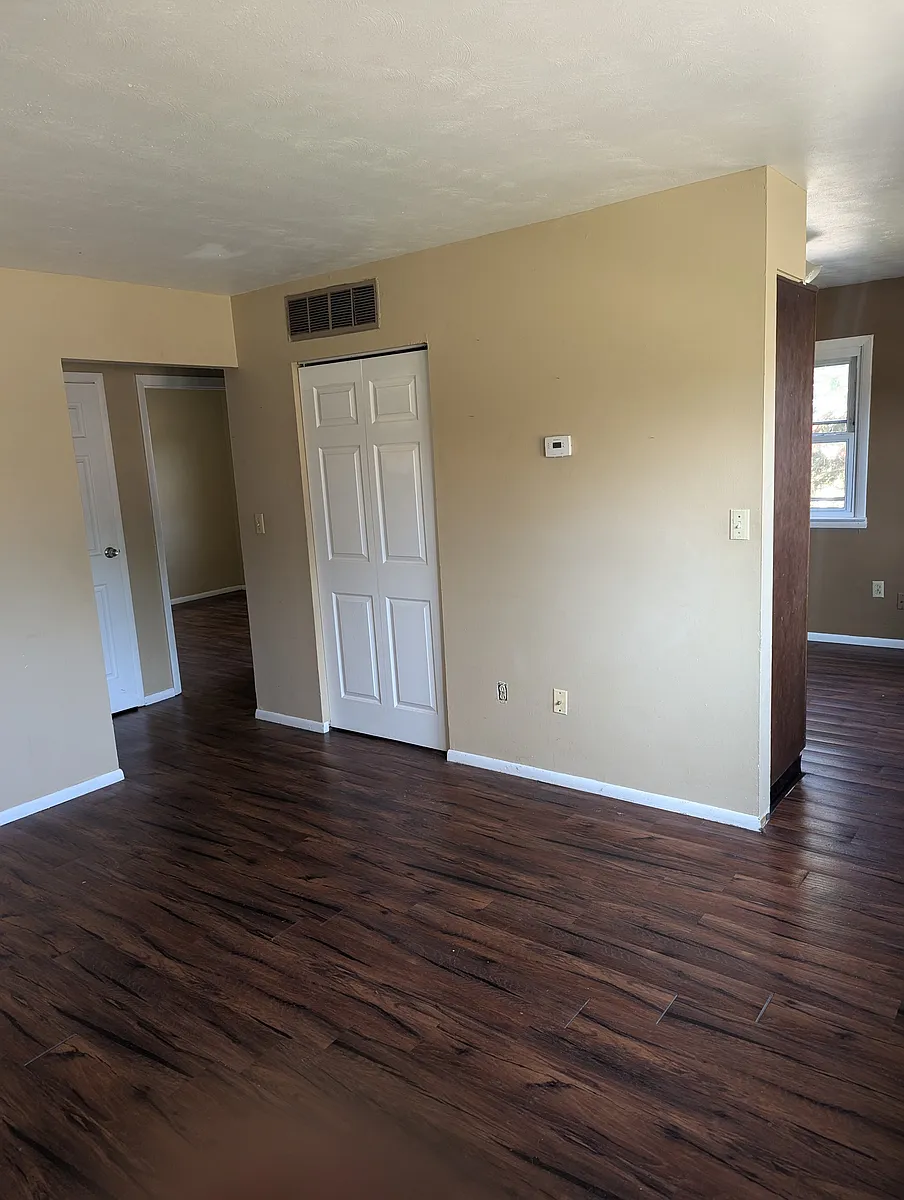 Building Photo - 107 Parkridge Pl