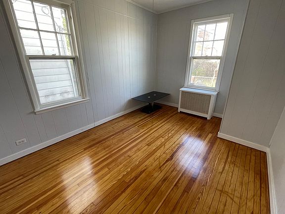 4th image of 14 McKay Ave #1