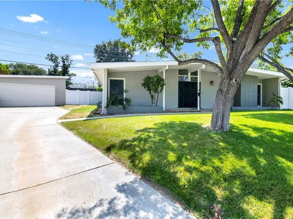 2900 Pecos Way, Riverside, CA 92506