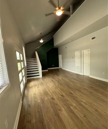 4th image of 2334 Congress St