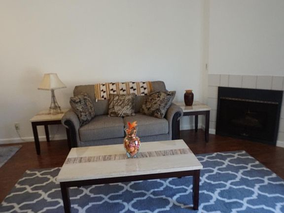 3rd image of 1094 Summerplace Dr