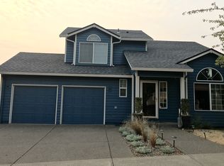 3407 N Center St, Newberg, OR 97132
