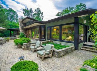 3 Calf Pasture Ln, Pound Ridge, NY 10576