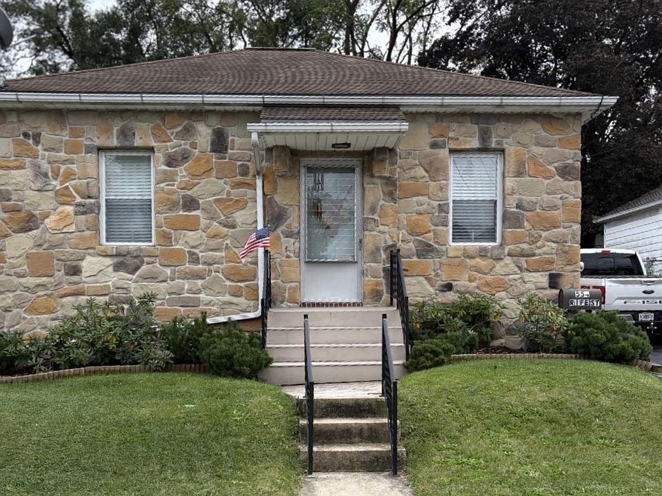 1st image of 554 Rife St #3