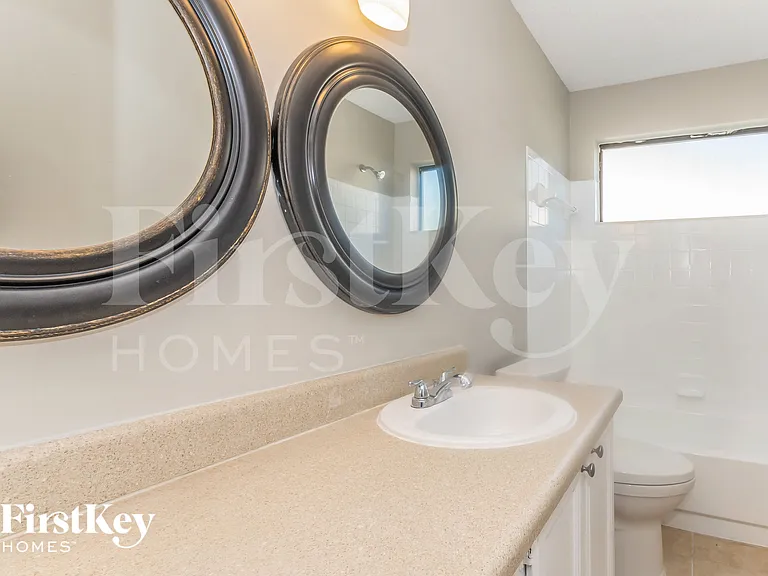 8021 Weather Vane Dr — Photo 14