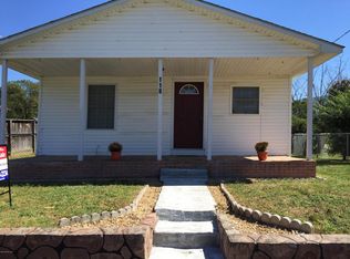 118 Warner St, Narrows, VA 24124