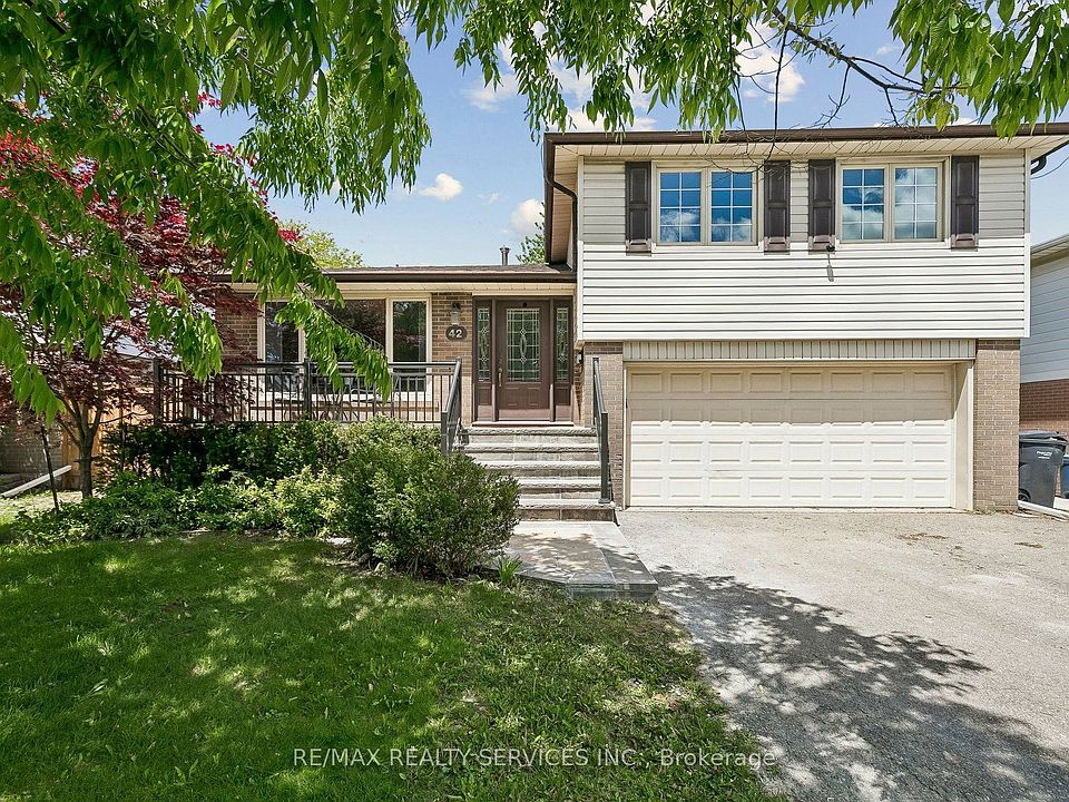 1st image of 42 Watson Cres