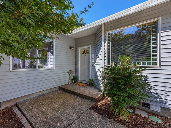 2nd image of 20763 SW Nettle Pl