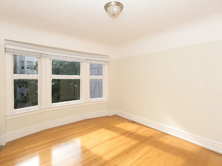 1025 Sutter — Photo 22