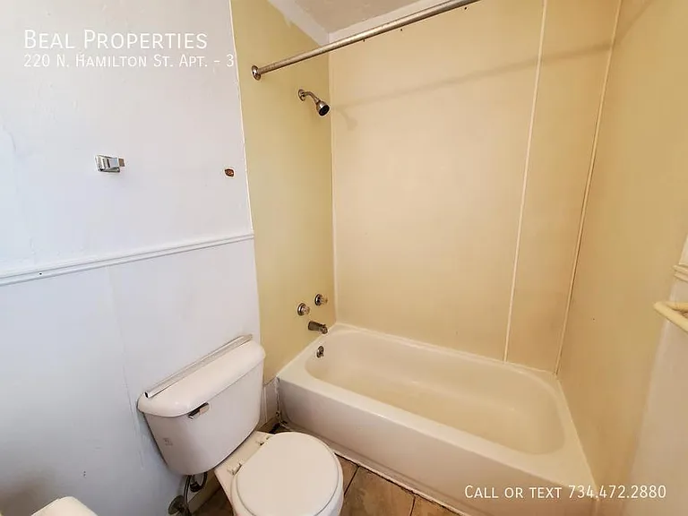 220 N Hamilton St #3 — Photo 12