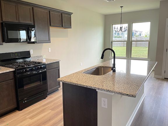 Raeford IV G - DSLD Homes