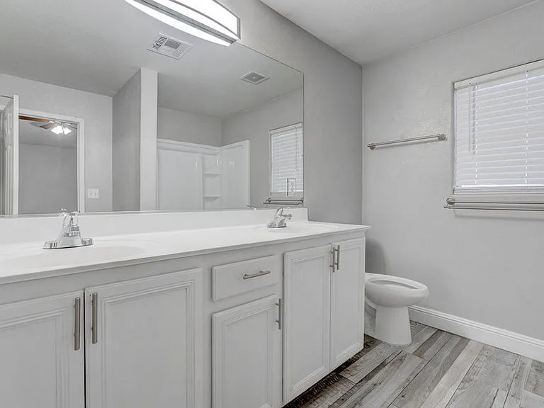 6469 Abbey Door Ct — Photo 21