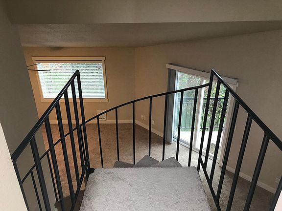 5th image of 15819 NE Leary Way APT 306