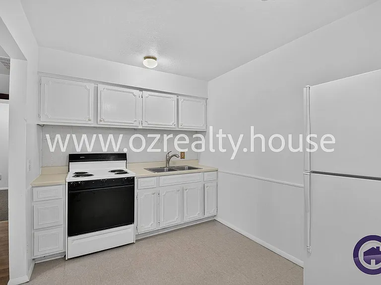1914 Upton Ave #1 — Photo 8