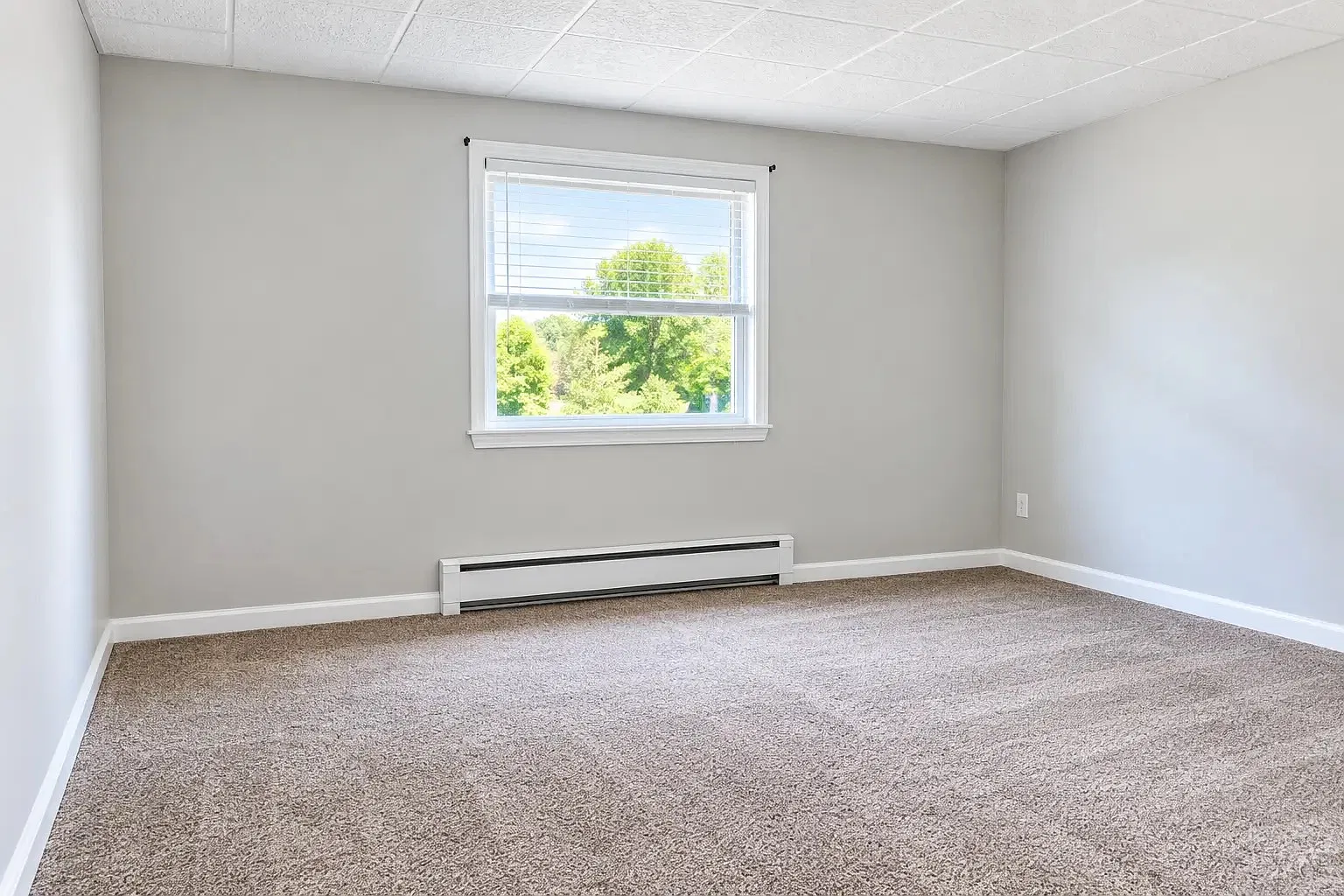 Foxwood Apartments — Photo 3