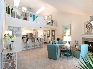 N26W24160 River Park Dr #DJ5ZFB4QD, Pewaukee, WI 53072