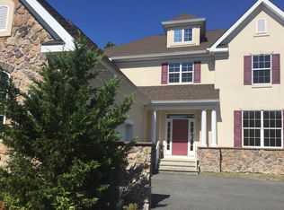 7 Misty Lake Ct, Egg Harbor Township, NJ 08234