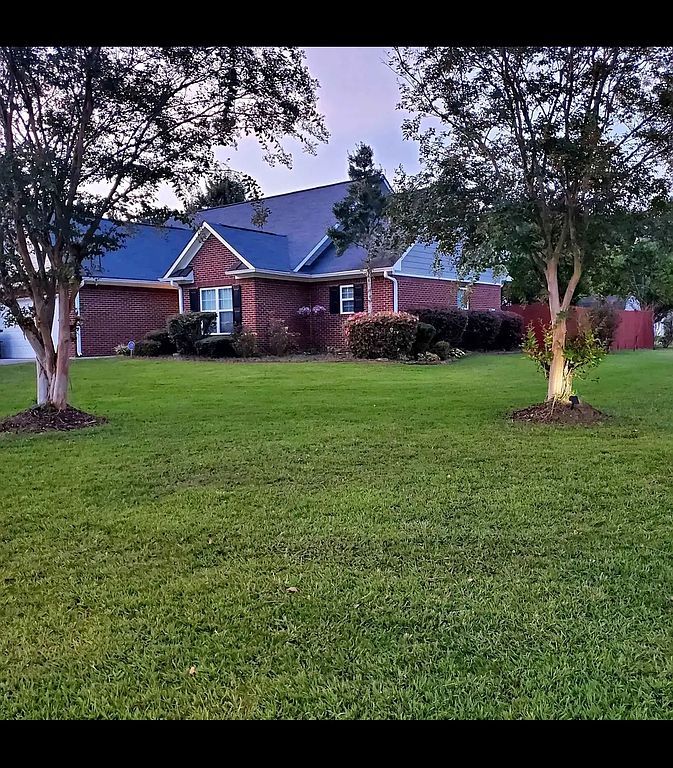 601 Riverside Dr NW - Property Image