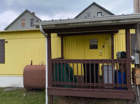 403 Pine St, Johnstown, PA 15902