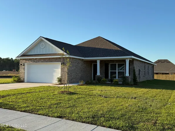 15894 Blue Ridge Dr, Gulfport, MS 39503