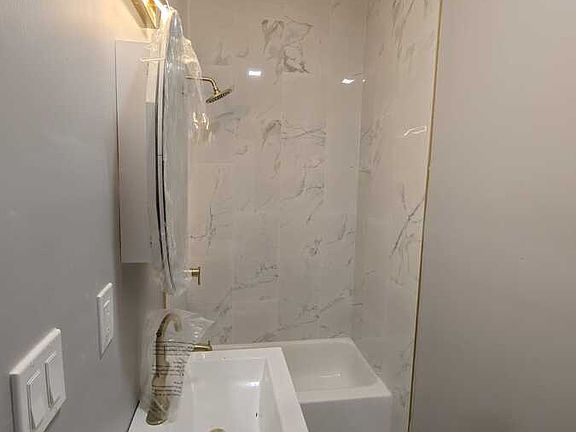 3rd image of 1214 Whalley Ave